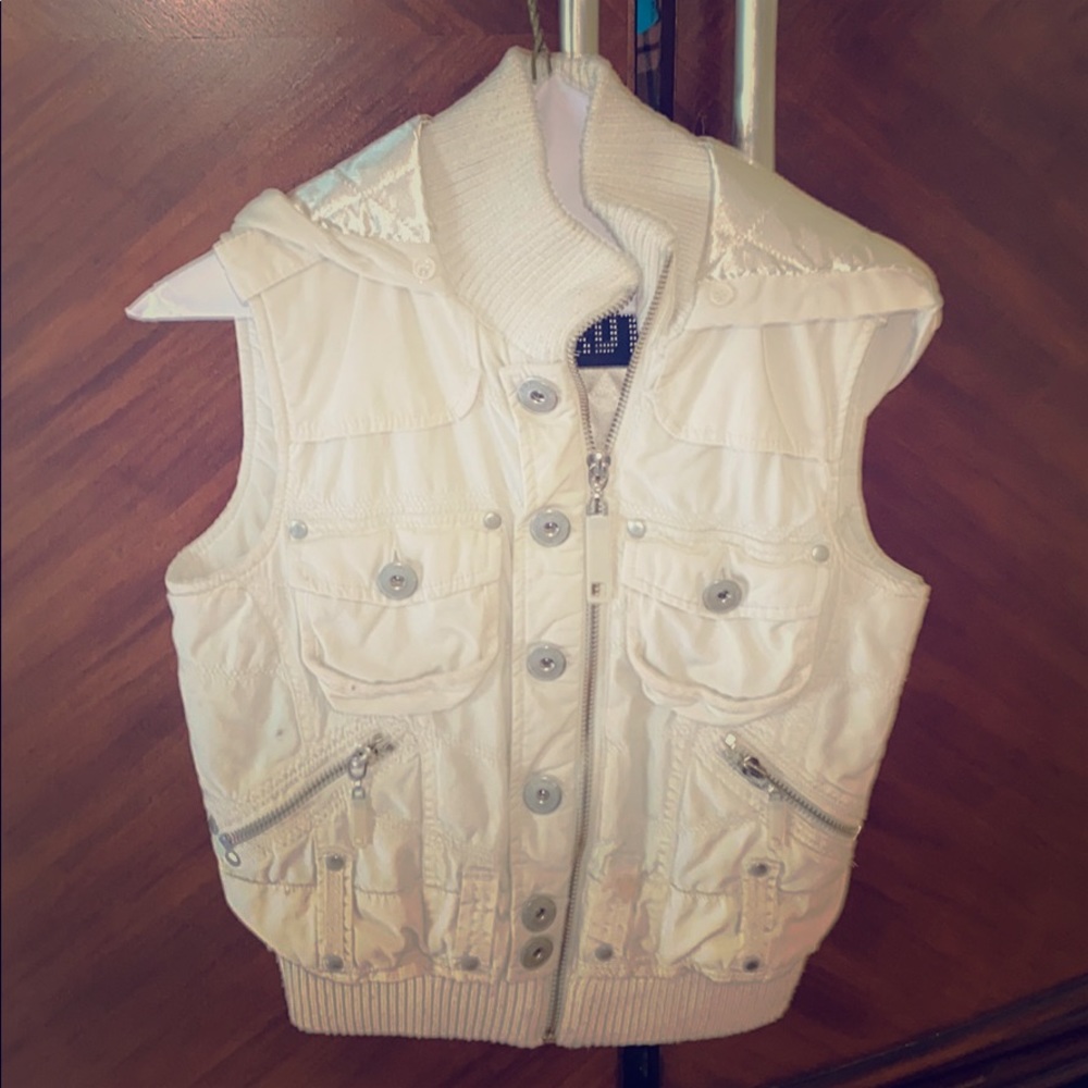 Puffy vest